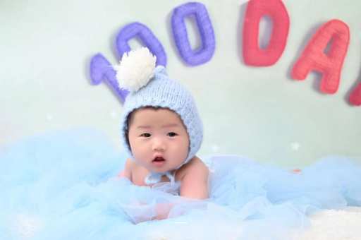 鹤壁宝宝头稳最晚是几个月