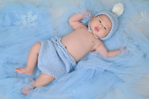 鹤壁宝宝几个月可以吃饭 鹤壁宝宝几个月可以吃饭